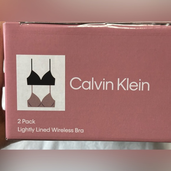 Calvin Klein Underwear Black and Beige Wireless Bra Pack 🤍🤍 - Picture 4 of 5